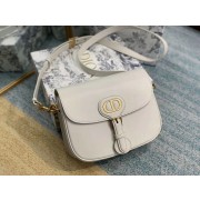 Imitation MEDIUM DIOR BOBBY BAG Box Calfskin M9319 white HV11838ye39