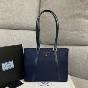 Prada Re-Edition 2000 nylon tote bag 91743 dark blue HV01386dX32