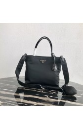 Knockoff Prada Re-Edition nylon Tote bag 1BG320 Black HV02780tU76