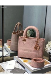 Replica MEDIUM LADY D-LITE BAG Bois De Rose Cannage Embroidery M0565OREY Rose HV10122EO56